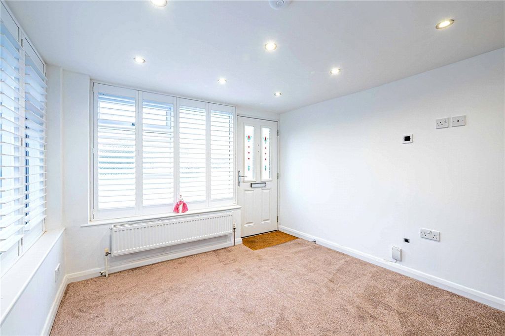 Property photo 3 of 31 Picture No. 14