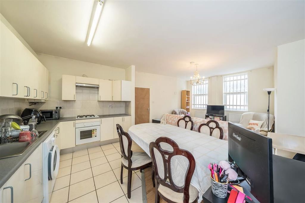 Property photo 2 of 5