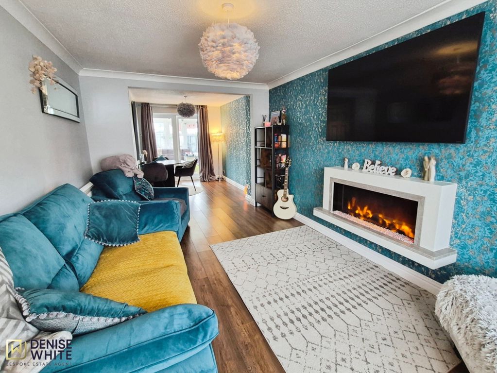 Property photo 2 of 38 Lounge Dining Room