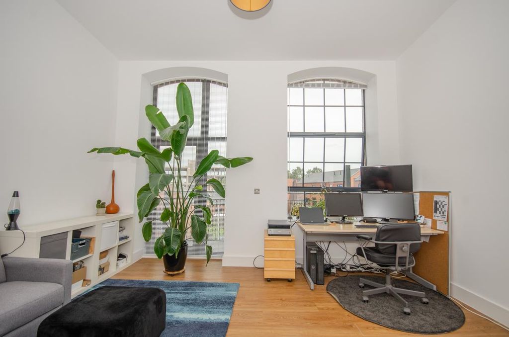 Property photo 2 of 31 Packers Way-41.Jpg