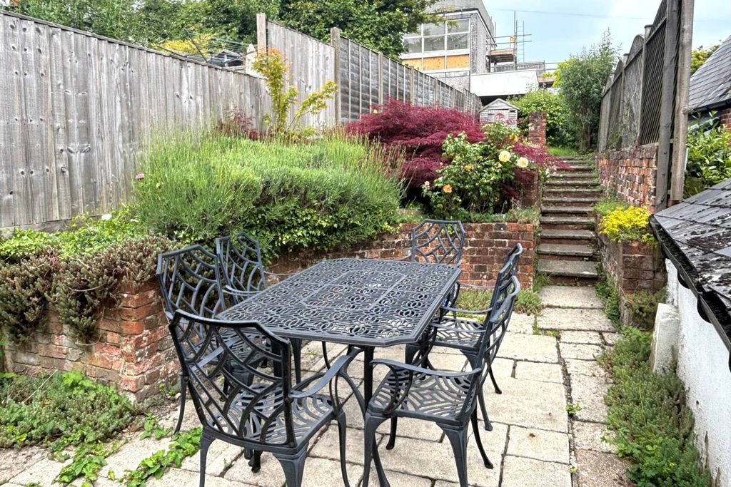 Property photo 2 of 10