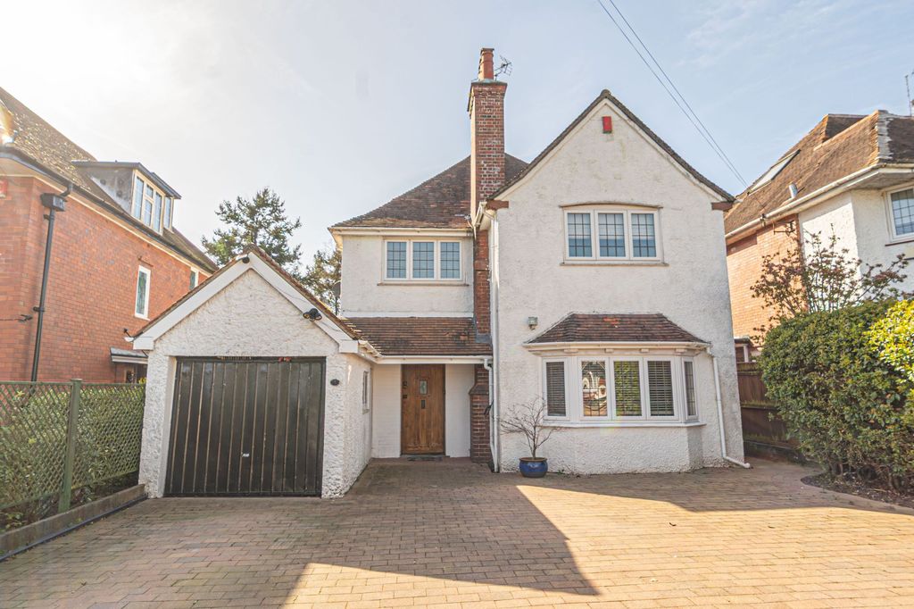 Property photo 1 of 52