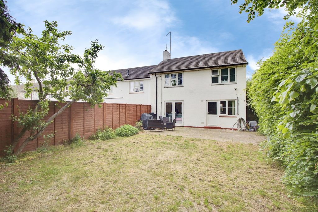 Property photo 3 of 20