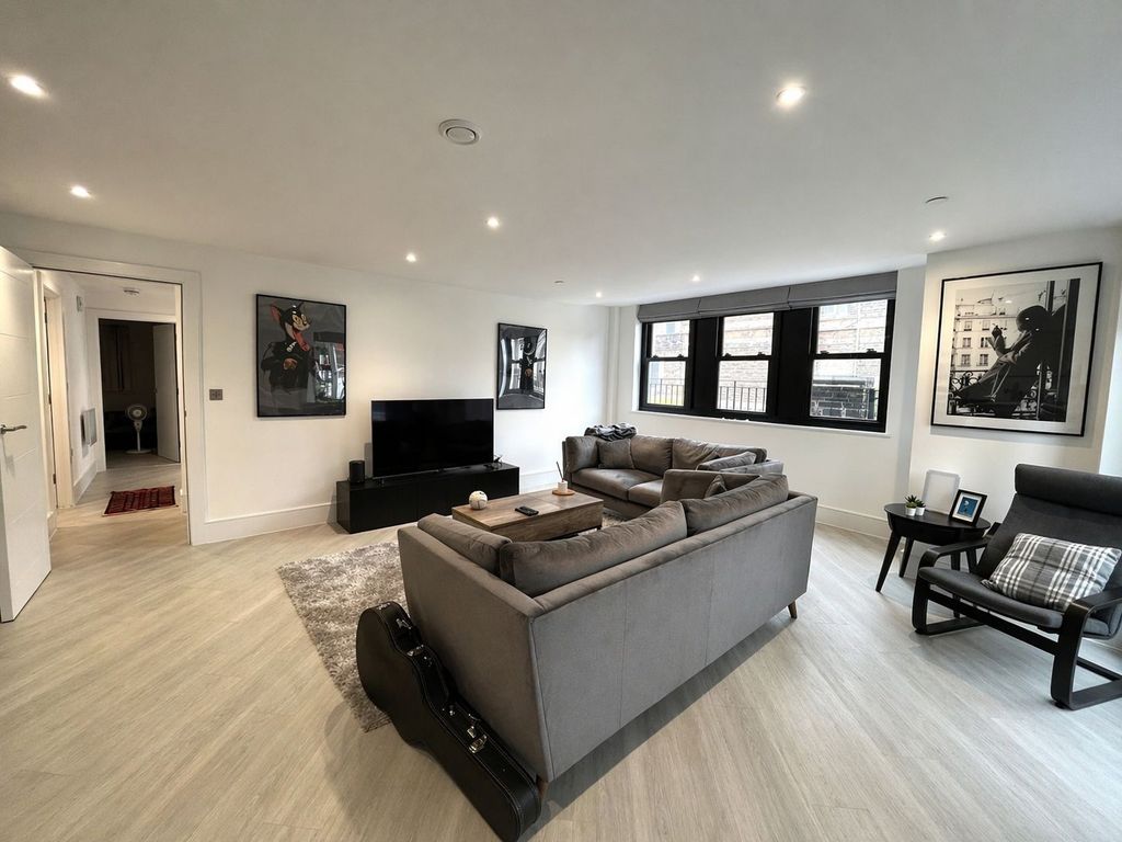 Property photo 3 of 11 View