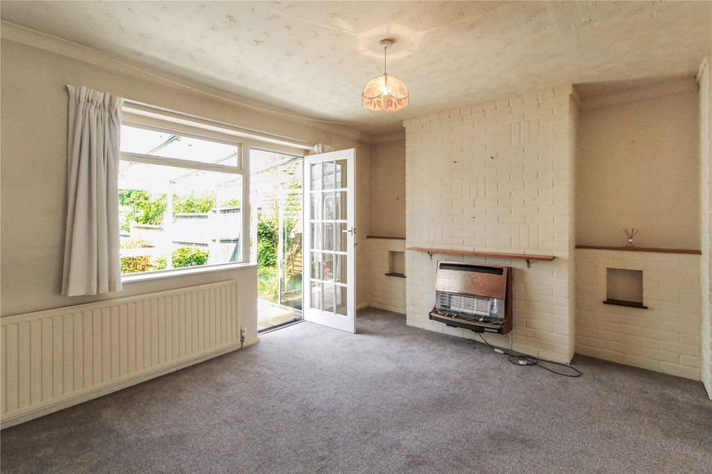 Property photo 2 of 14 Picture No. 10