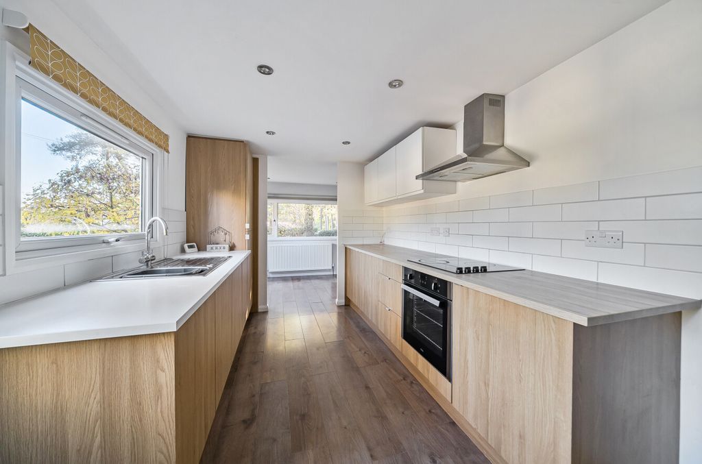 Property photo 3 of 20 Reffitted Kitchen