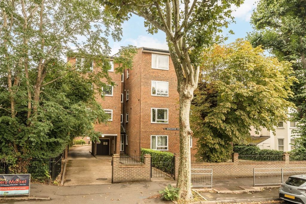 Property photo 1 of 6