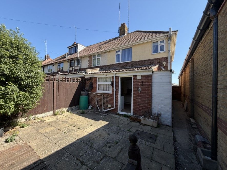 Property photo 2 of 20