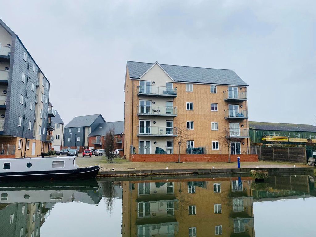 Property photo 2 of 7 Exterior