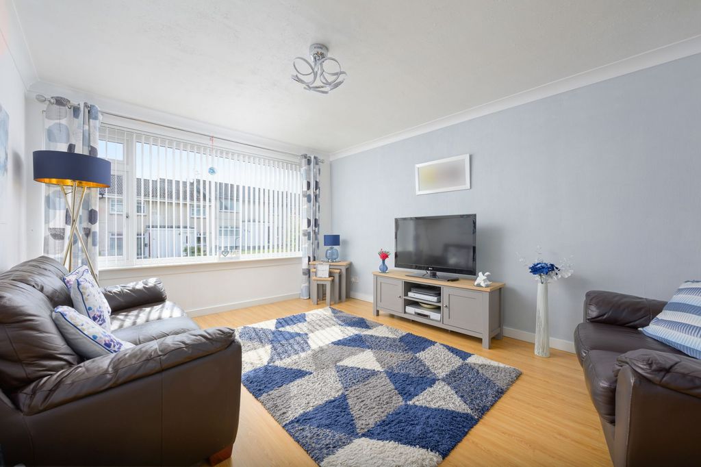 Property photo 3 of 38