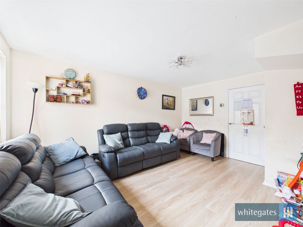 Property photo 2 of 15 Picture No. 02
