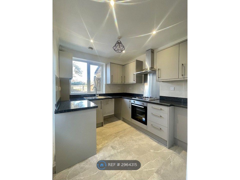 Property photo 1 of 13 Kitchen