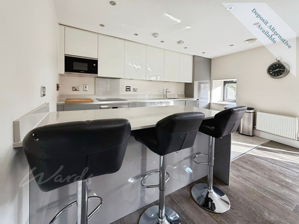 Property photo 3 of 13 62Cee740-Image 20...