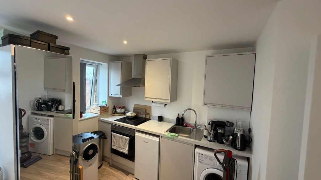 Property photo 3 of 4 Kitchen