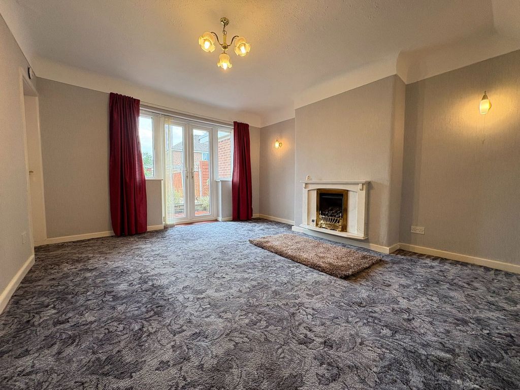 Property photo 2 of 29