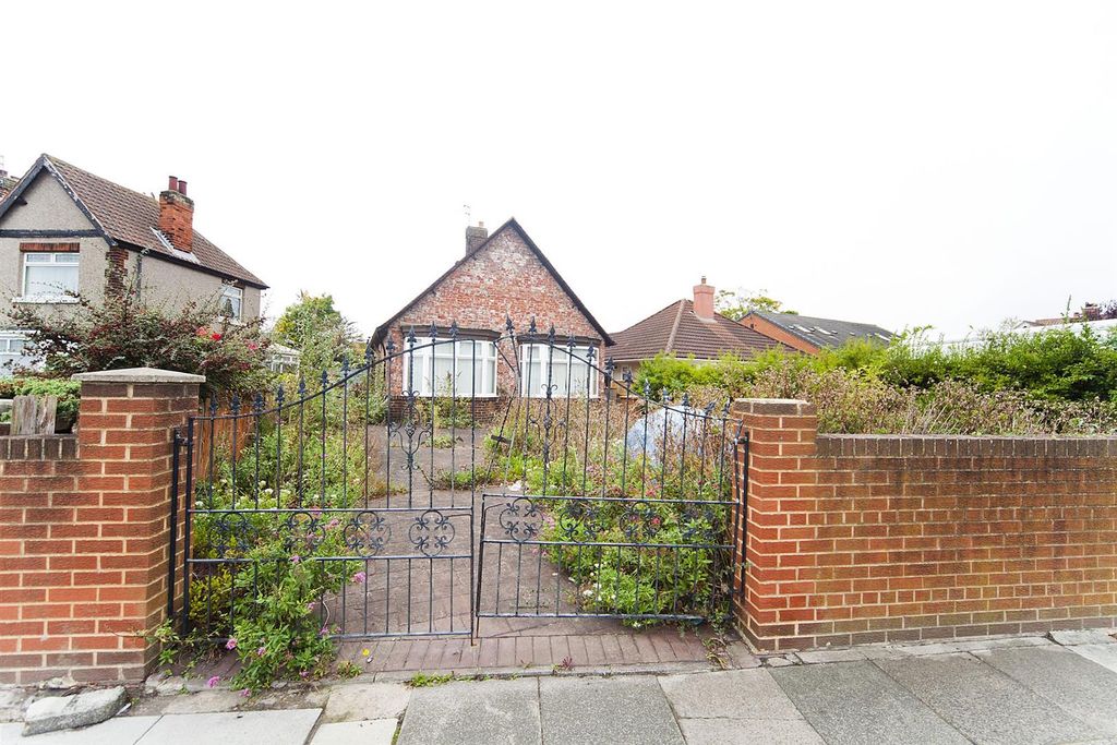 Property photo 1 of 16