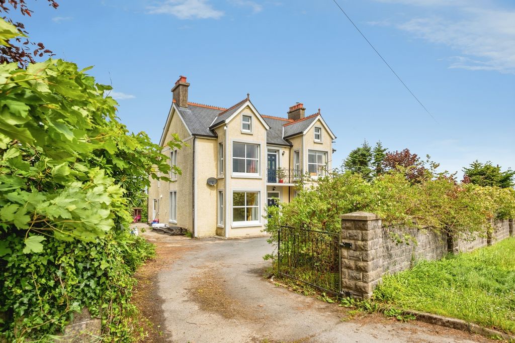 Property photo 2 of 35 Pbox-Img.Jpg