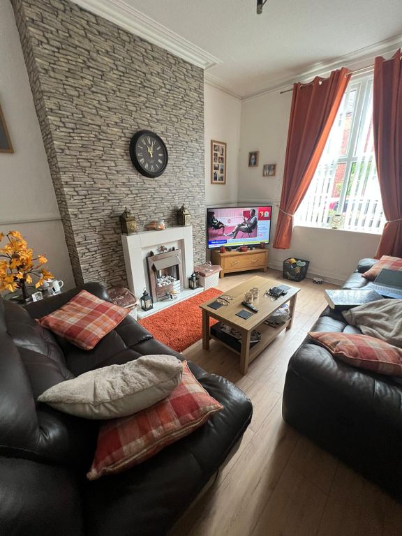 Property photo 2 of 6