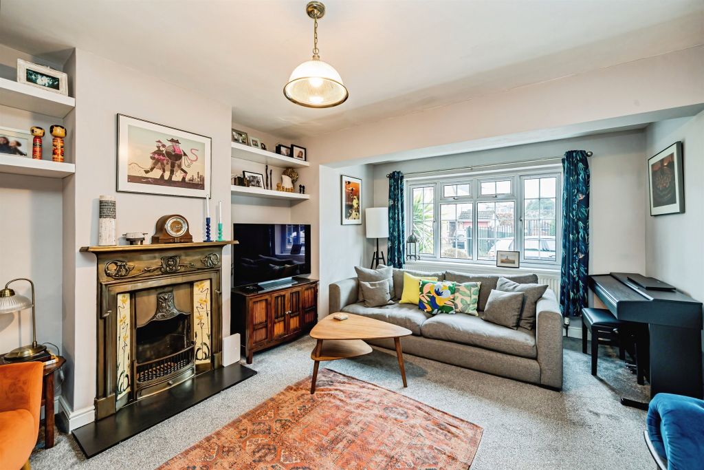 Property photo 3 of 20