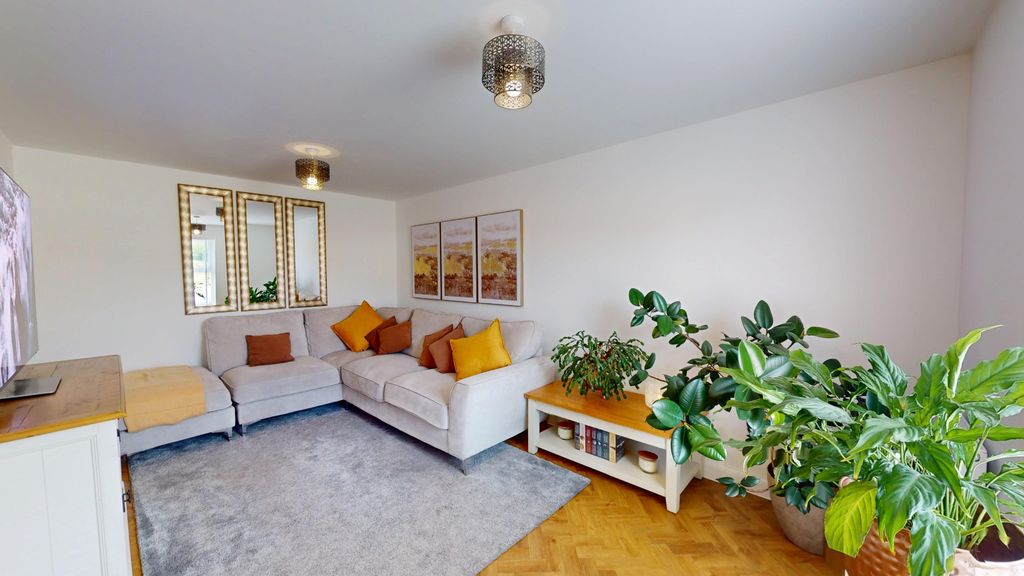 Property photo 3 of 21 3753785