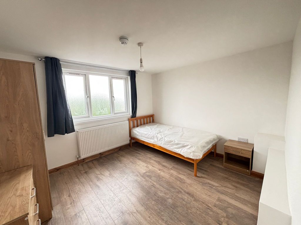Property photo 1 of 3