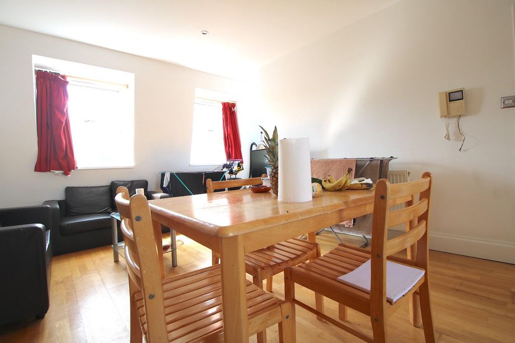 Property photo 3 of 8 Img_2941.Jpg