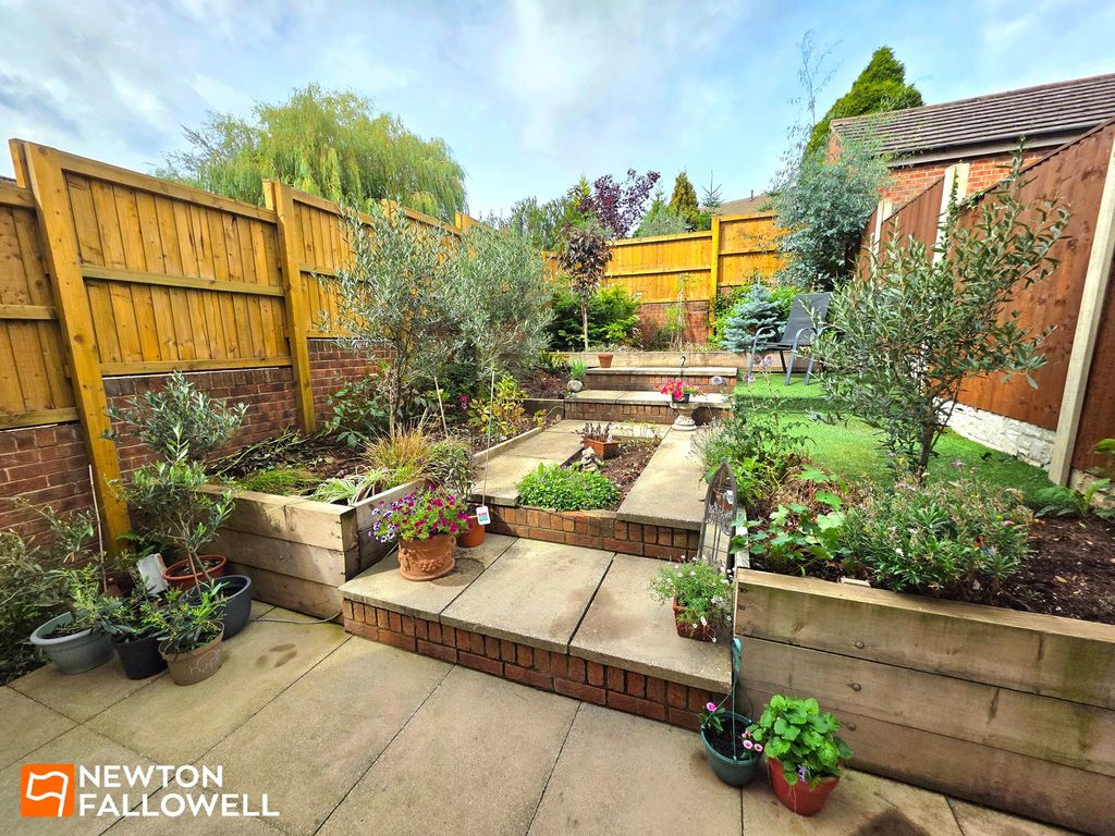 Property photo 3 of 23