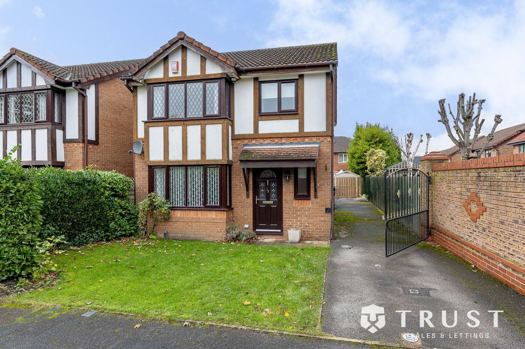 Property photo 1 of 40