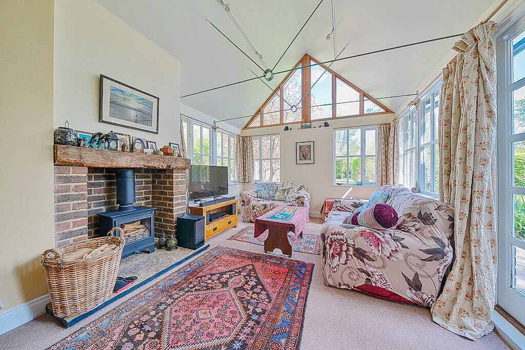 Property photo 3 of 31