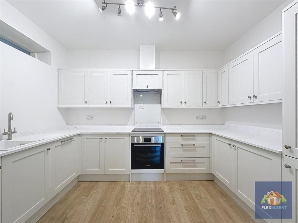 Property photo 2 of 35 4304922
