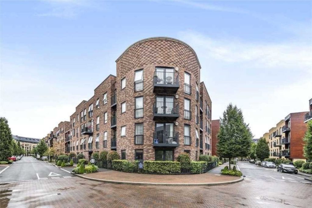 Property photo 1 of 16