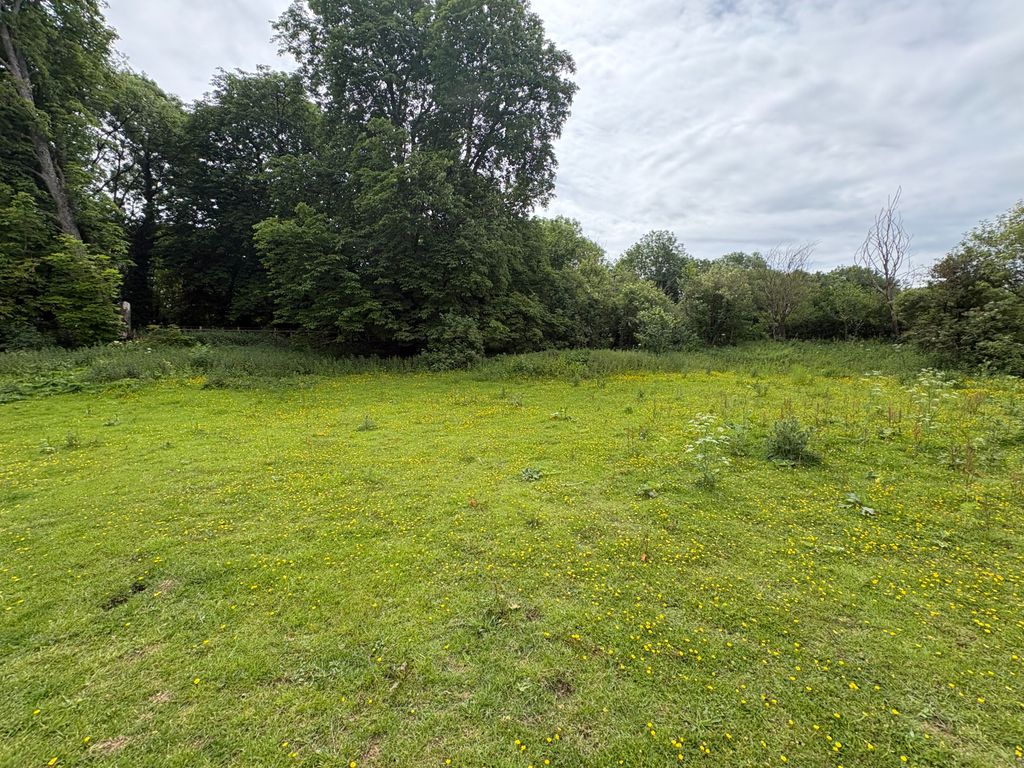 Property photo 1 of 5