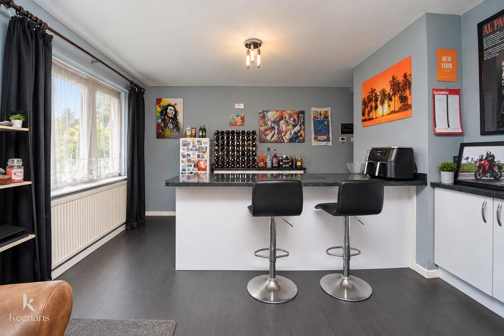 Property photo 3 of 21 3.Jpg