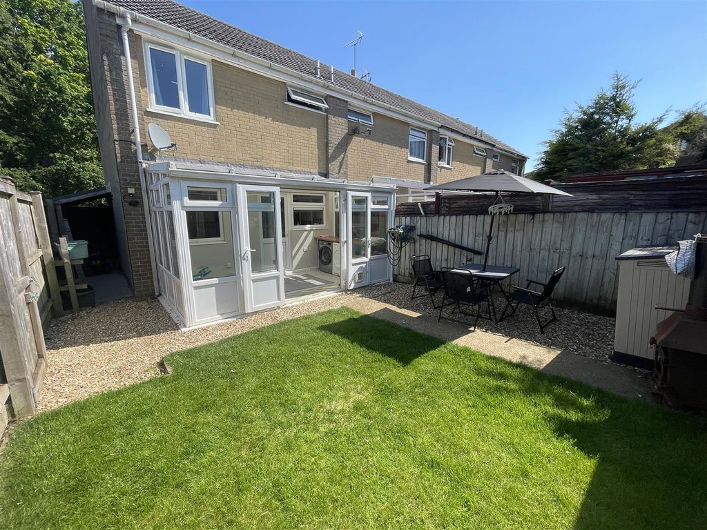 Property photo 3 of 12