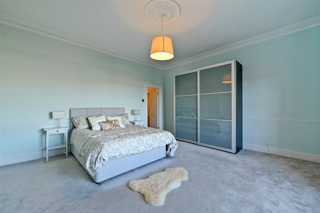 Property photo 3 of 10 Picture No. 07