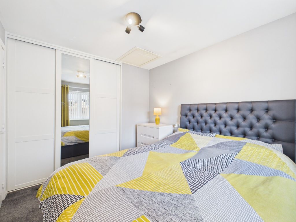 Property photo 3 of 10 4920637