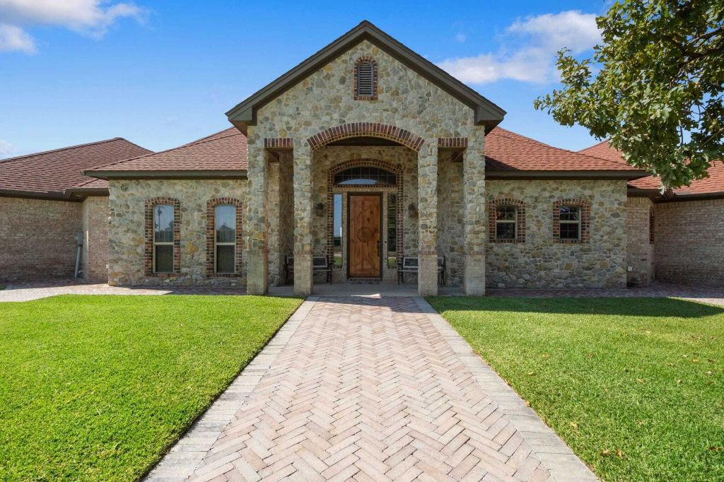 Property photo 2 of 31 <Alttext/>