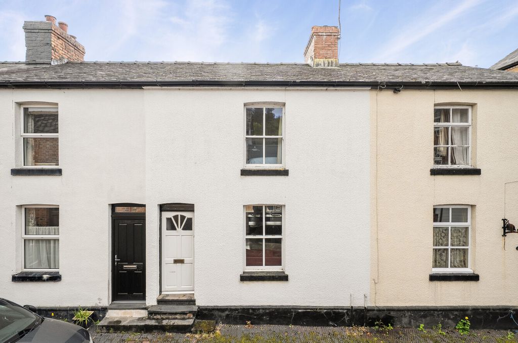 Property photo 1 of 18 1463132-15-6A0592...