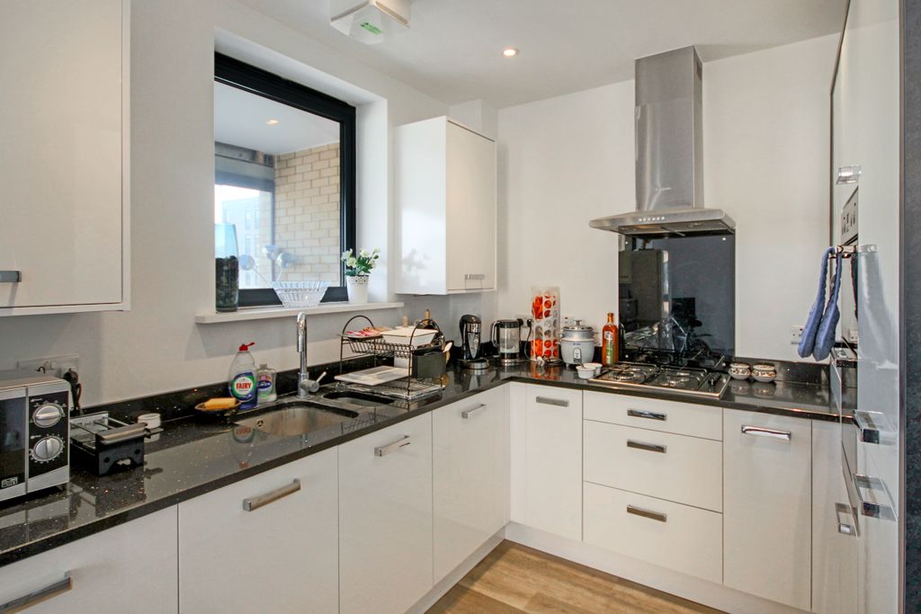 Property photo 3 of 8