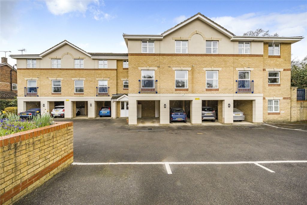 Property photo 1 of 15 Picture No. 01