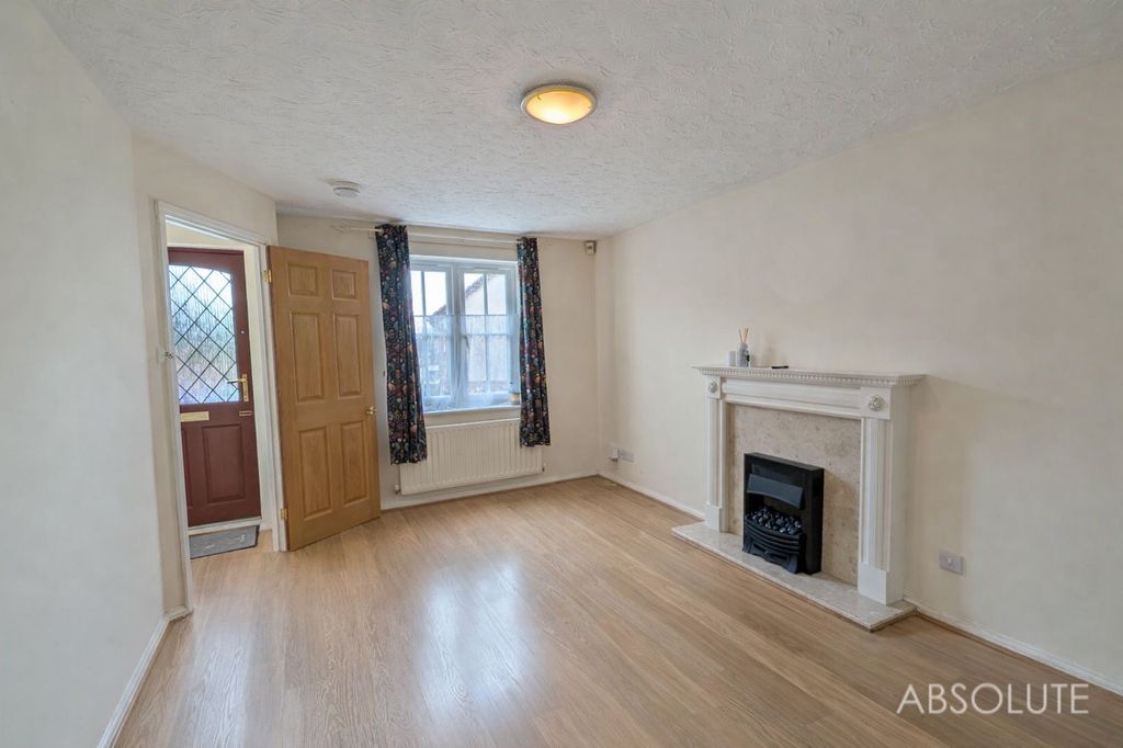 Property photo 3 of 8