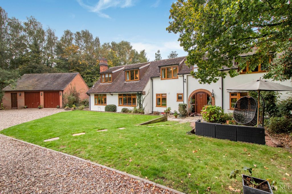 Property photo 1 of 42 4504850