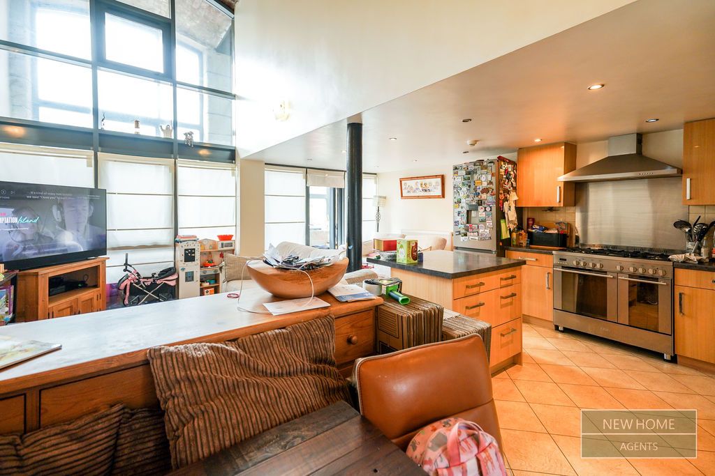 Property photo 2 of 22 Photo 16