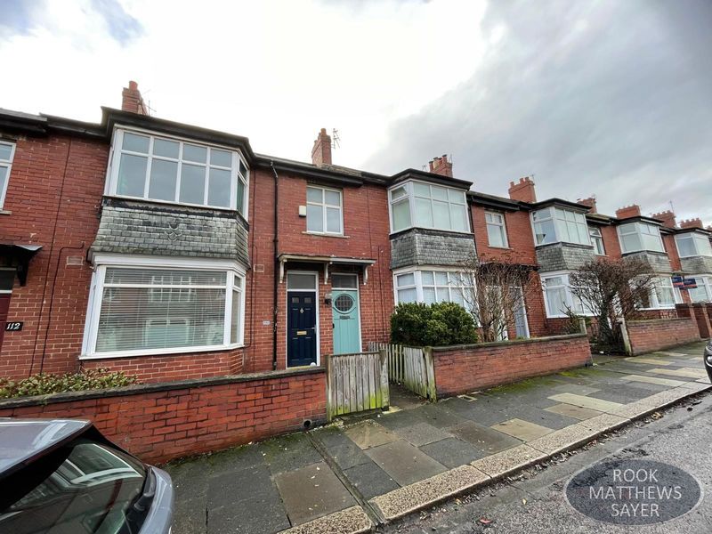 Property photo 1 of 9 Photo 5