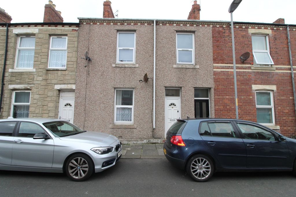 Property photo 1 of 6