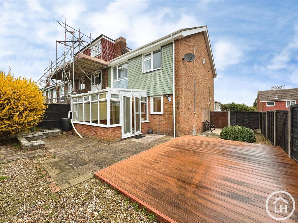 Property photo 2 of 10 Garden