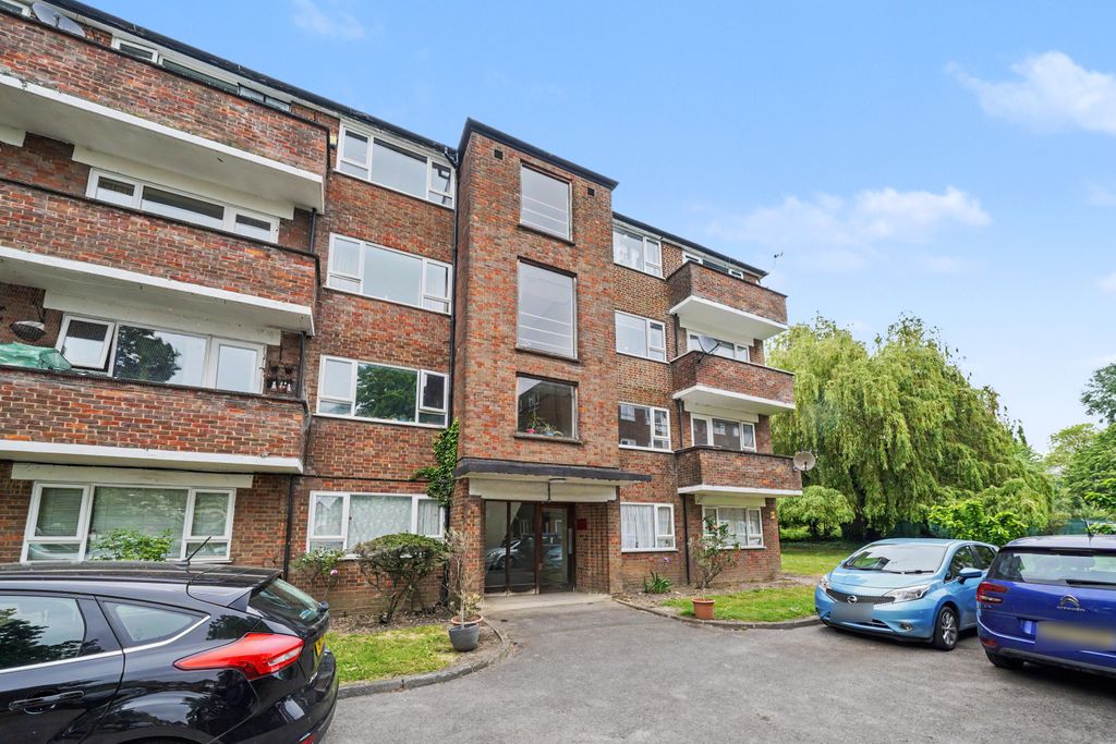 Property photo 1 of 9 Flat 22, Poplar Court, Old Ruislip Road, Northolt, Ub5 6Qg