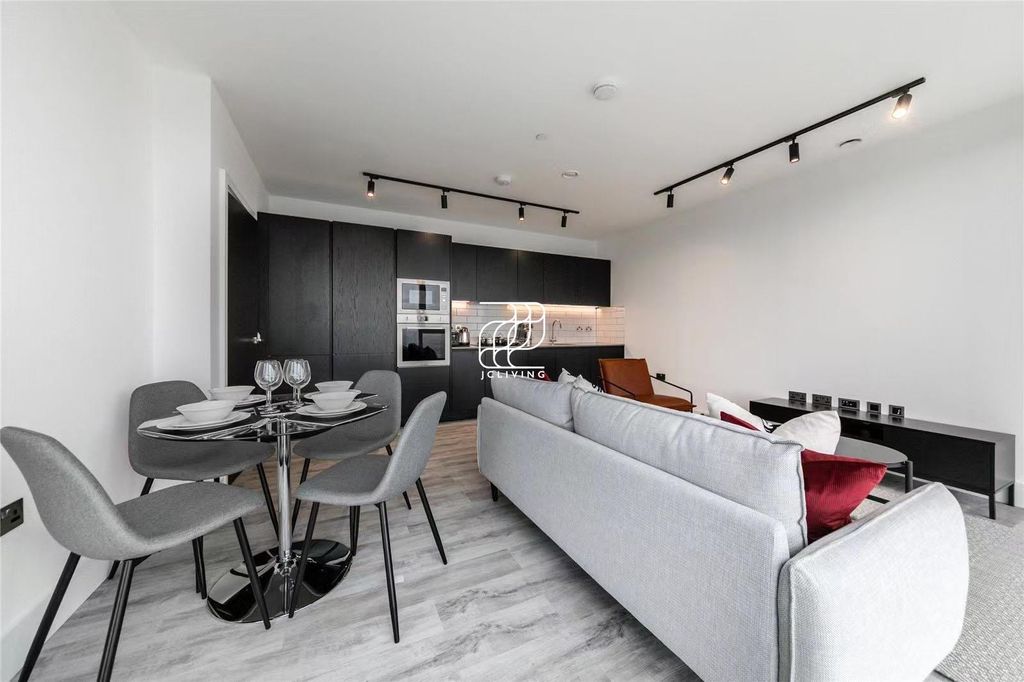 Property photo 3 of 14 3.Jpg