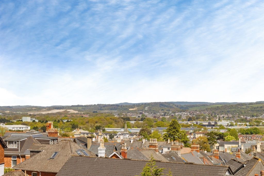 Additional image 25 of 4 bed semi-detached house for saleCourtenay Road, Newton Abbot TQ12
