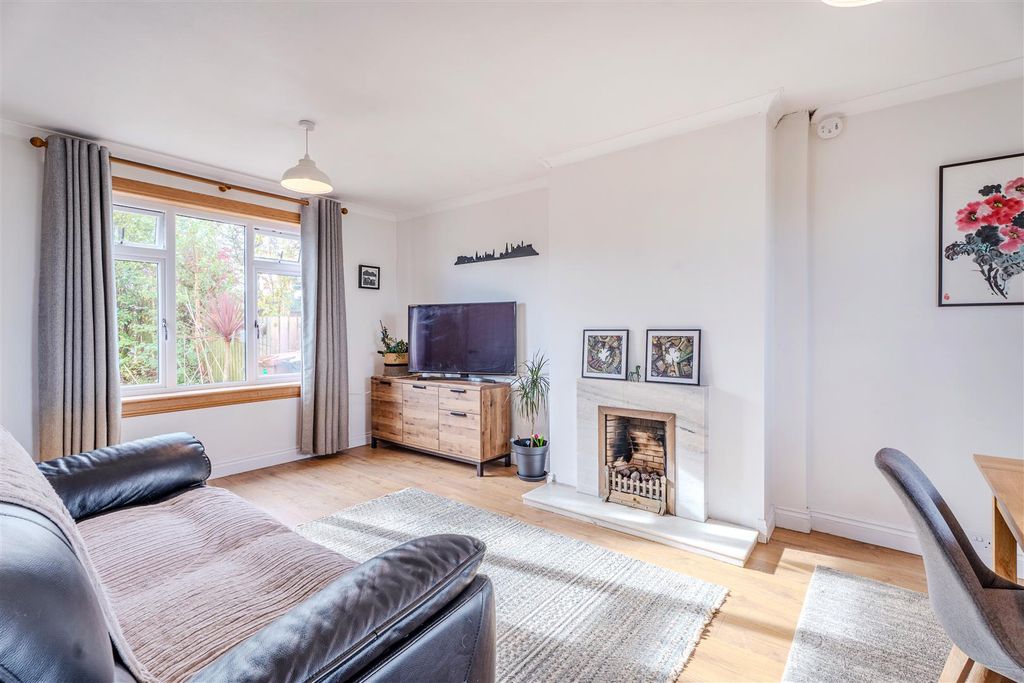 Property photo 3 of 26 17Pentland-21.Jpg